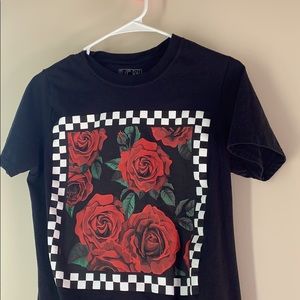 Checkered rose tee🌹